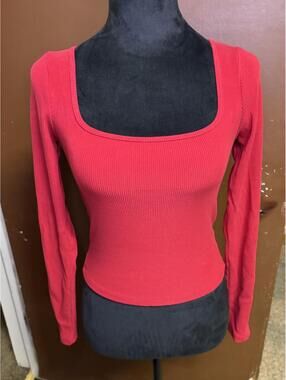Hollister Red Ribbed Long Sleeve Top – Size Small